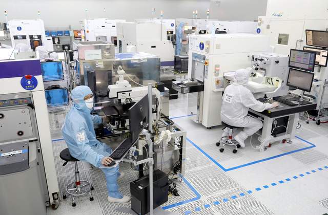 淮安工業(yè)園區(qū) 技術(shù)開(kāi)發(fā)與技術(shù)服務(wù)雙翼齊飛，家門口就業(yè)“心心向榮”